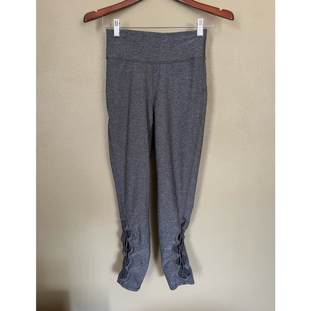 Lululemon leggings size 6 in gray
